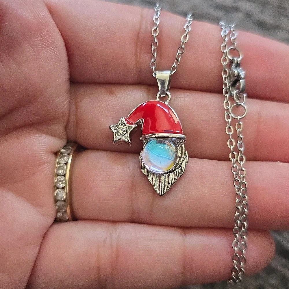 Santa Hat Pendant Necklace_3